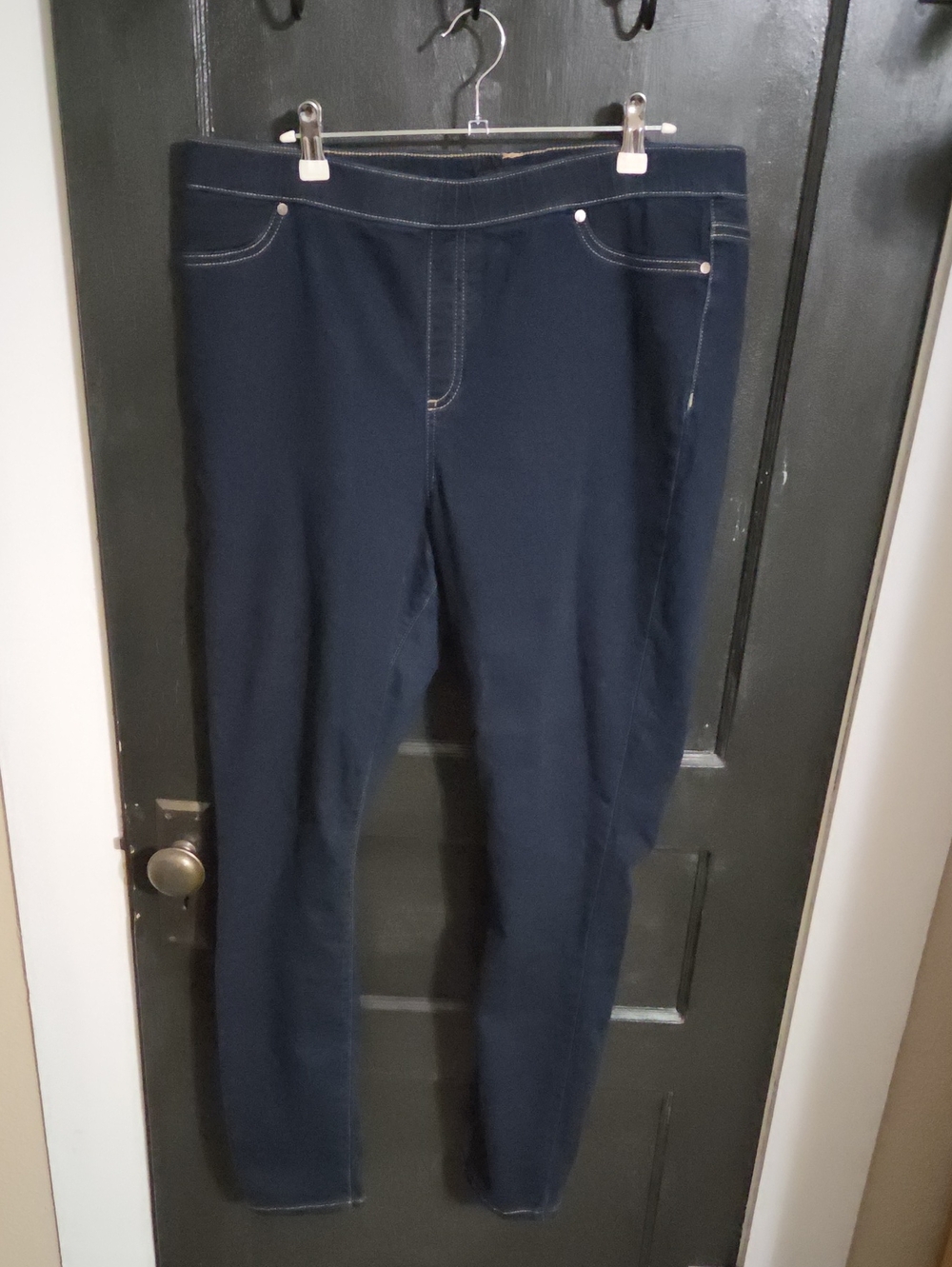 Vera Wang Dark Navy Skinny Jeans Legging